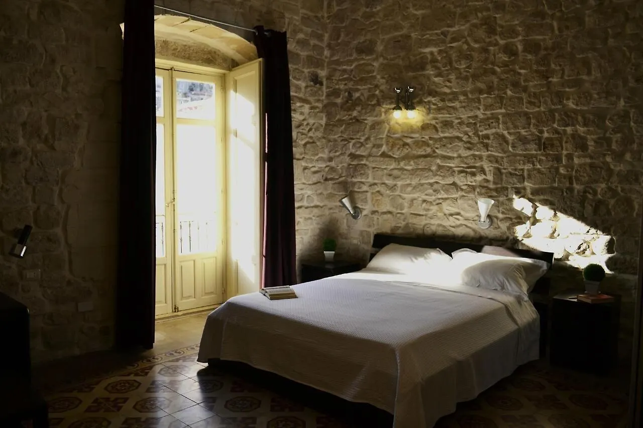 Palazzo Beau Bed and Breakfast Modica Italië